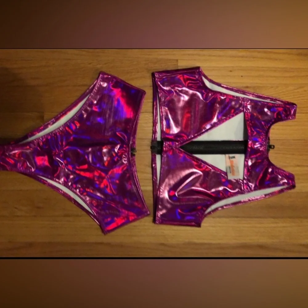 Keyhole Harness Rave Set - Picture 2 of 4